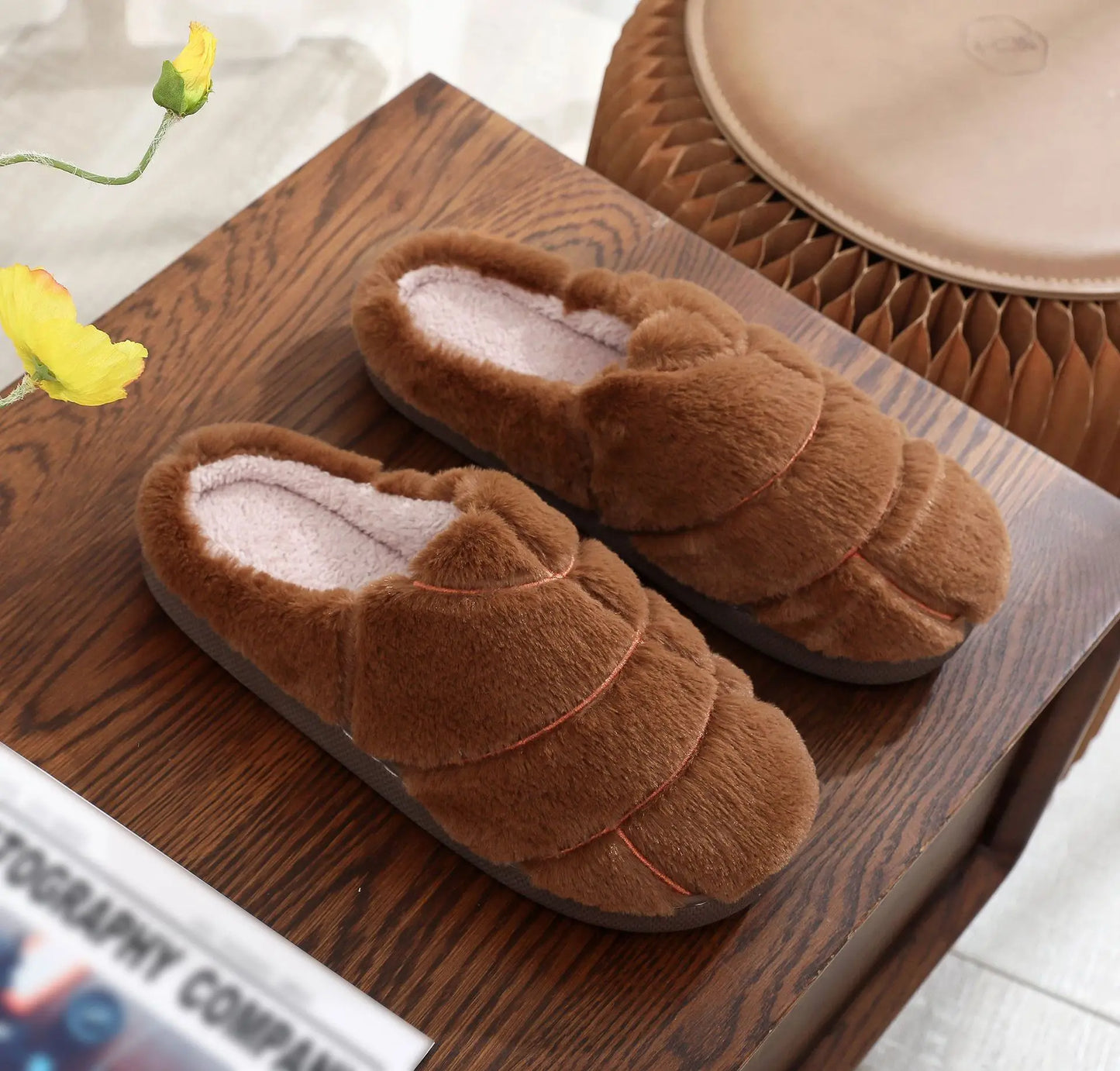 Concha Slippers